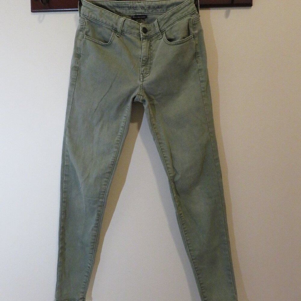American Eagle Women's Next Level Stretch Skinny Jeans Light Green Size 0